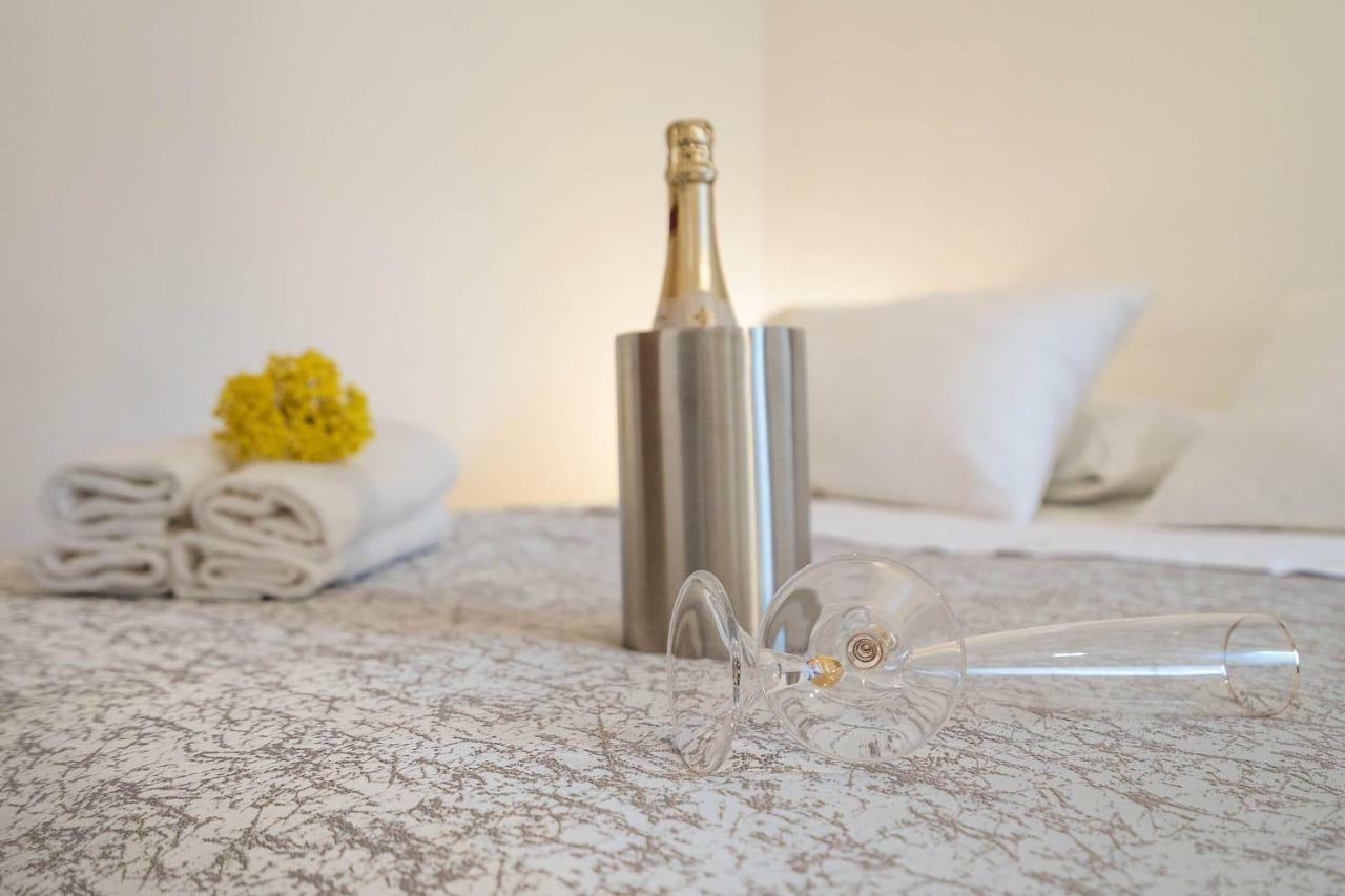 Studio Apartments Petar In Old Part Of Town Split Exterior foto