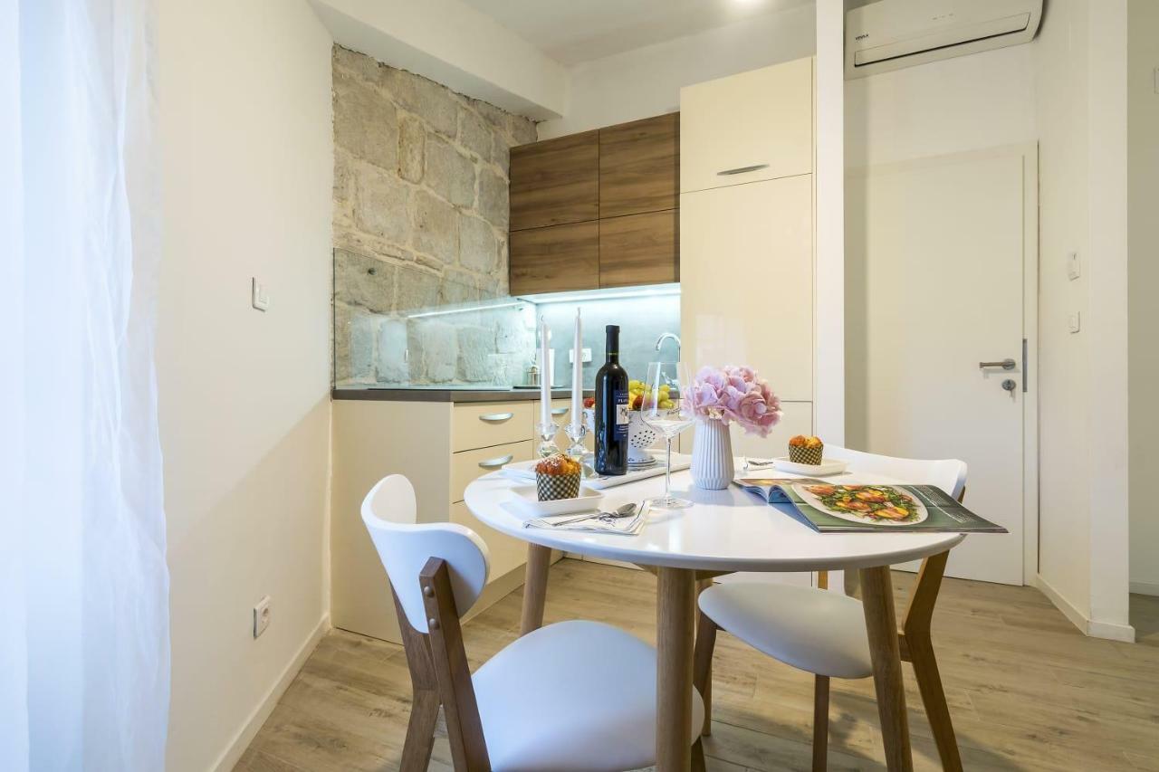 Studio Apartments Petar In Old Part Of Town Split Exterior foto